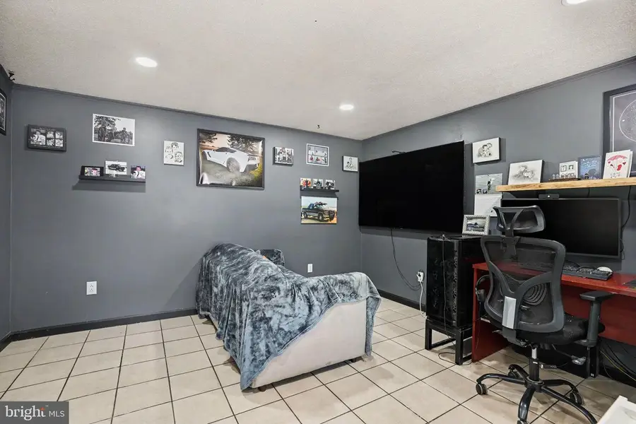 6068 Wildasin Rd, Spring Grove, PA 17362 - #3
