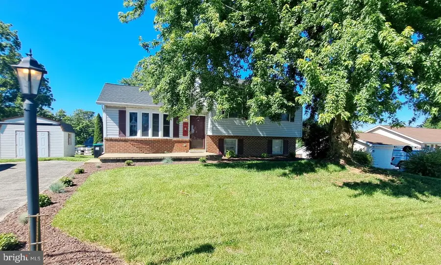 451 Clover Ln, Hanover, PA 17331 - #3