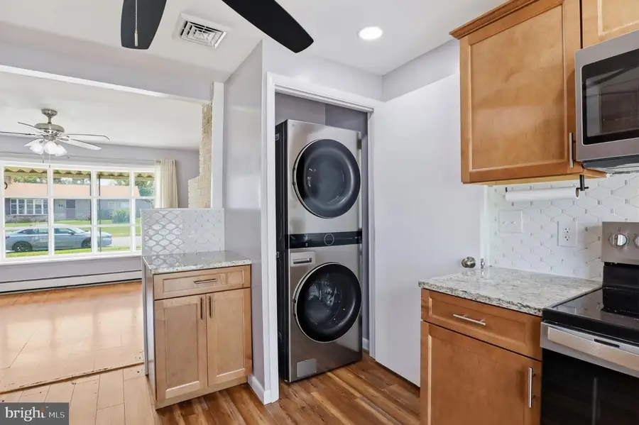 807 Fireside Rd, York, PA 17404 - #3