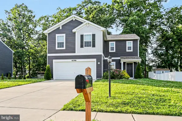 6096 Deborah Dr, SPRING GROVE, PA 17362