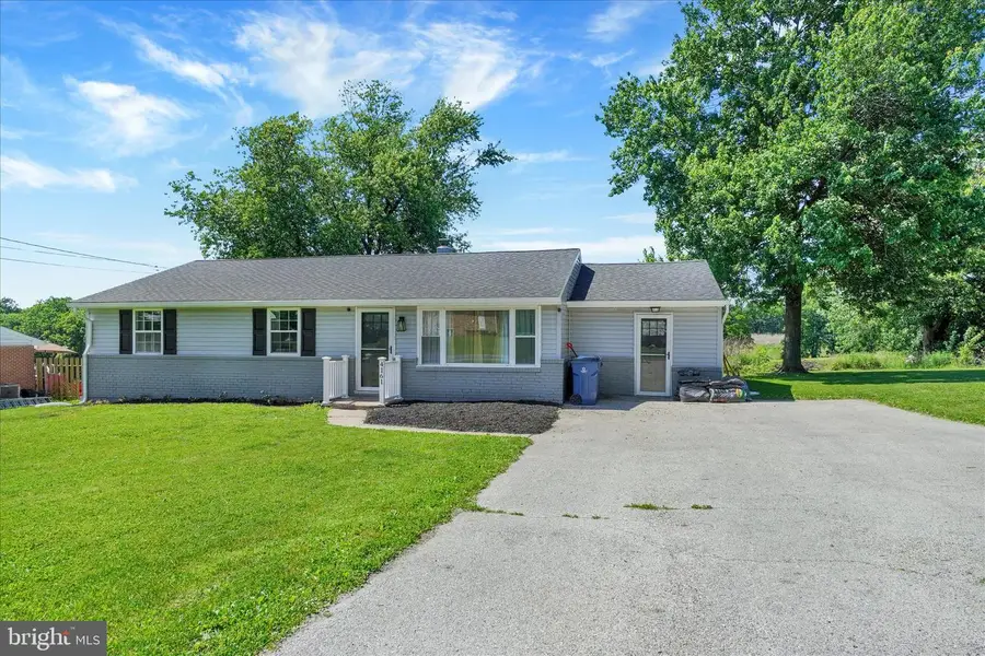 4161 Walters Hatchery Rd, York, PA 17408 - #3