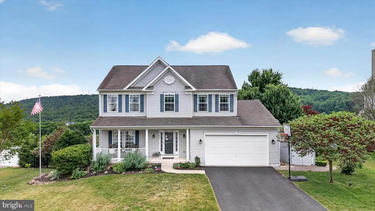 517 Sandpiper Ln, New Cumberland, PA 17070 - #1