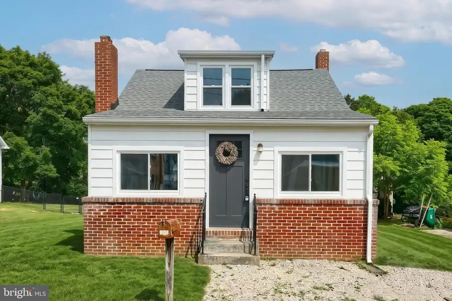 101 S Fern Ave, Dallastown, PA 17313 - #2