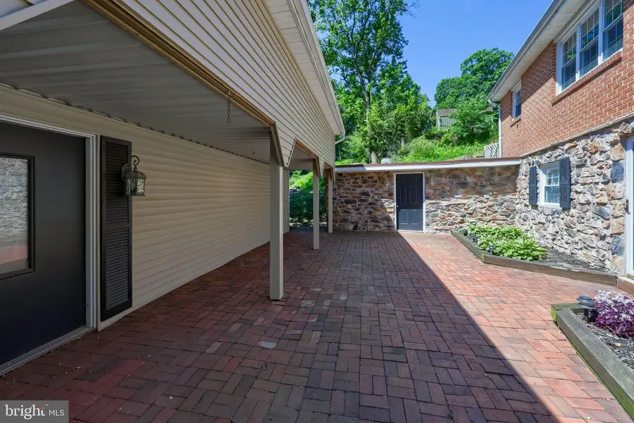 2460 Sky Top Trl, Dover, PA 17315 - #3