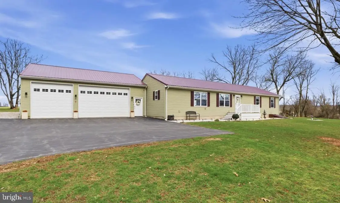 1025 White Oak Rd, Windsor, PA 17366 - #1