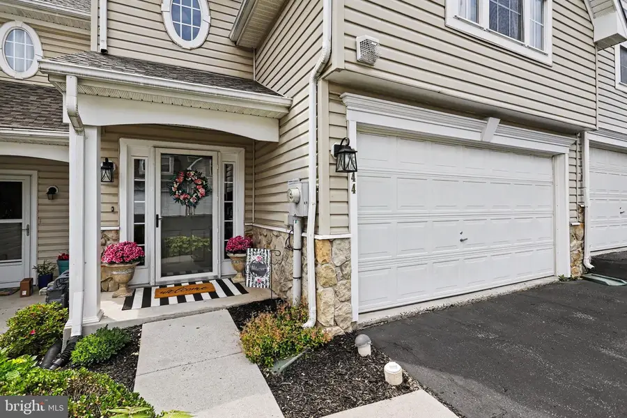 2344 Slater Hill Ln E, York, PA 17406 - #3