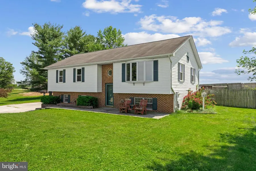 6442 Walker Rd, Stewartstown, PA 17363 - #2