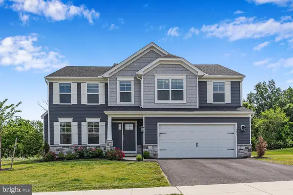 3600 Pebble Run Dr, DOVER, PA 17315