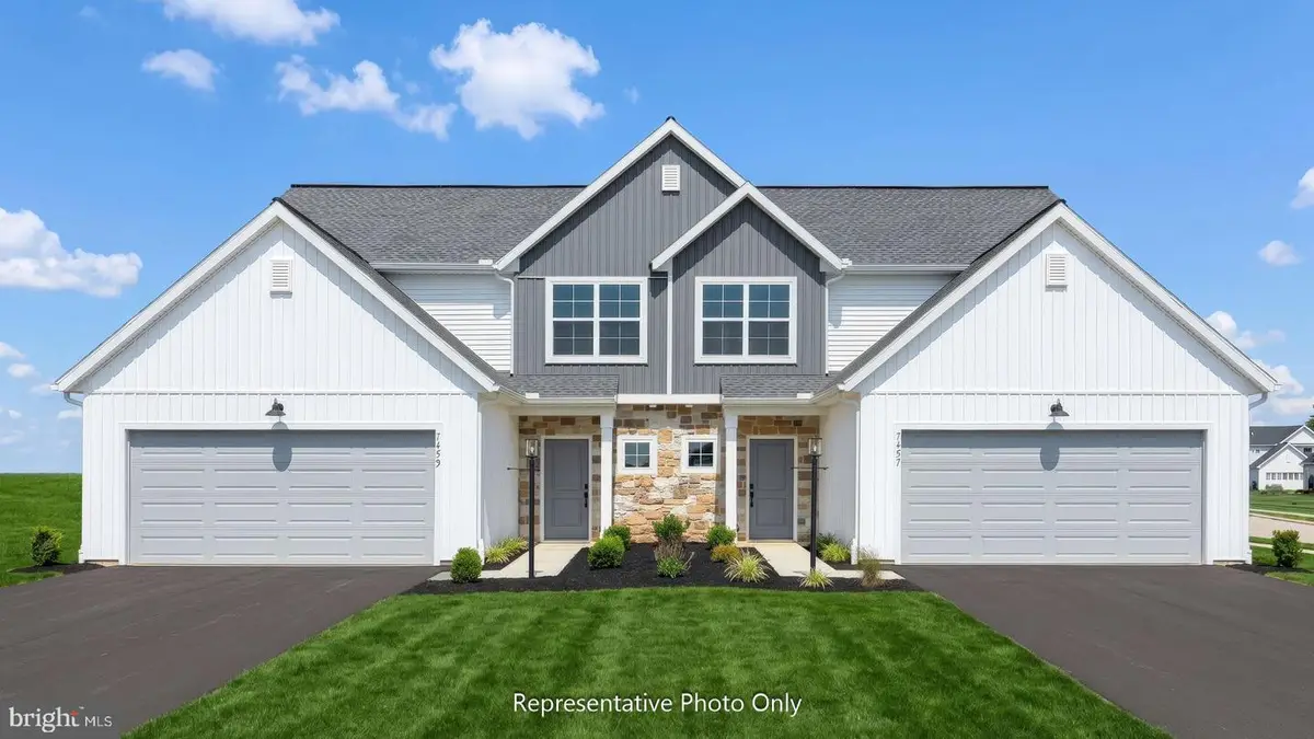 7485 Saint Patrick Ct, Abbottstown, PA 17301 - #1