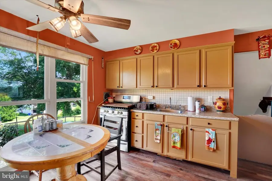 2504 Berkshire Ln, Dover, PA 17315 - #2
