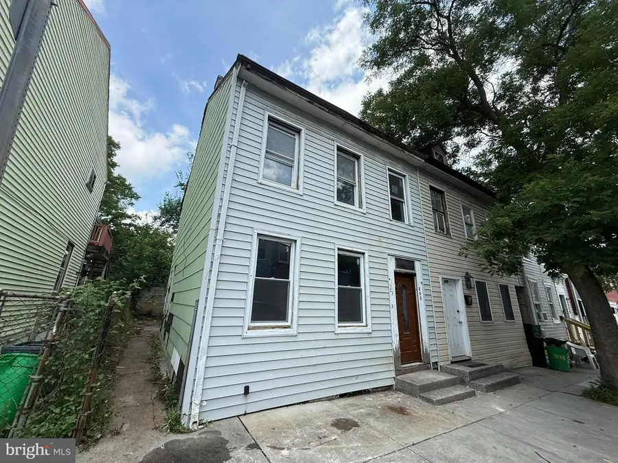 255 E Walnut St, York, PA 17403 - #3