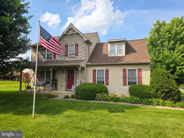 165 Pebble Beach Dr, MOUNT WOLF, PA 17347