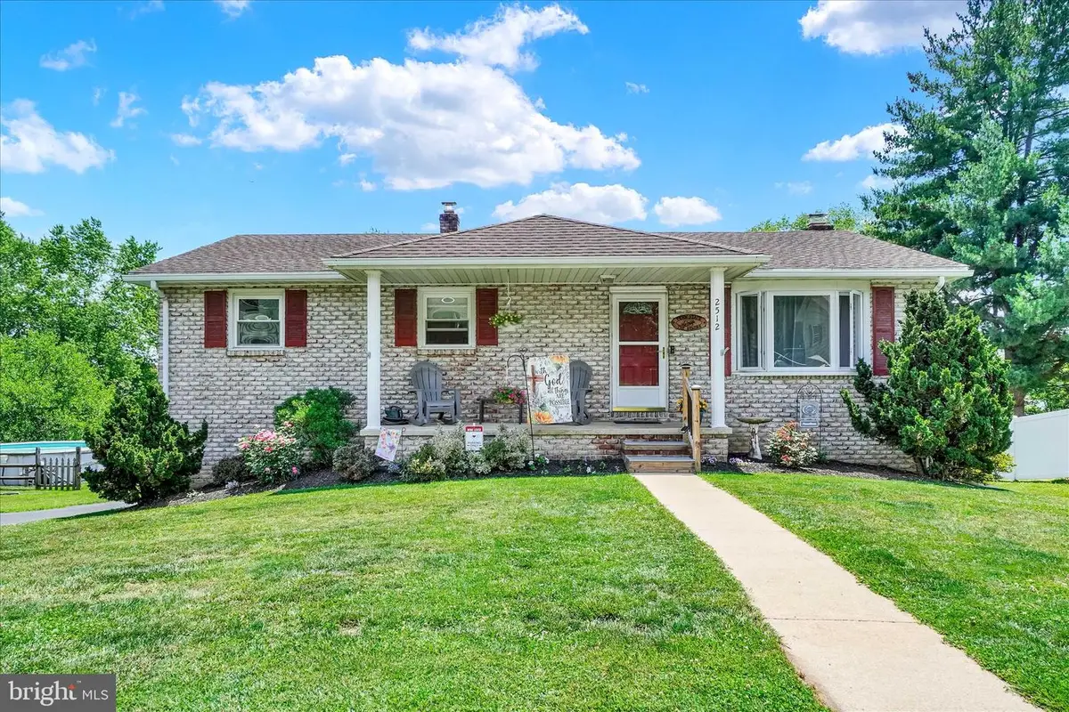 2512 Danielle Dr, Dover, PA 17315 - #1