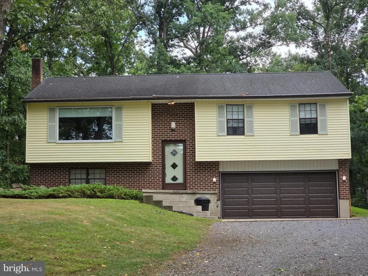 410 Butter Rd, York, PA 17404 - #1