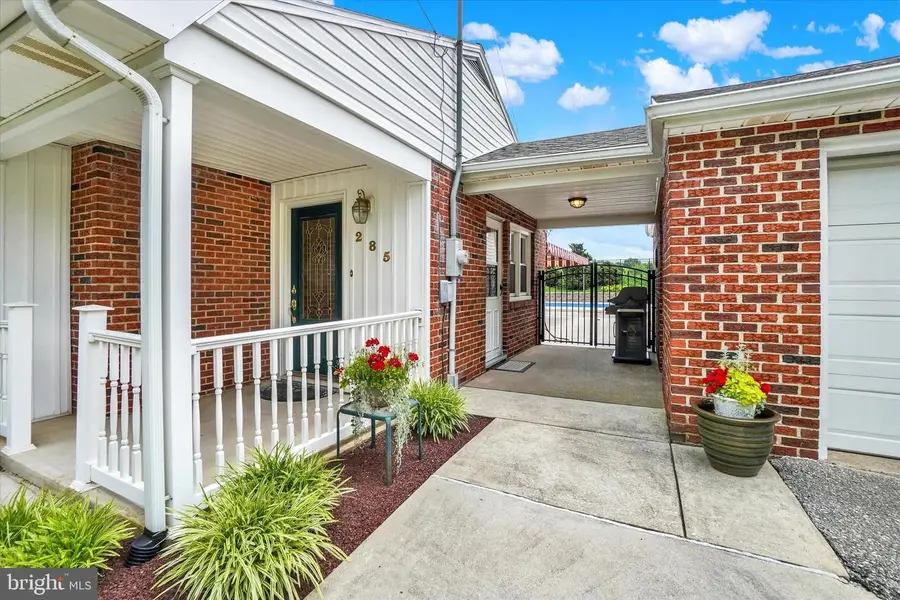 285 S Main St, Mount Wolf, PA 17347 - #3