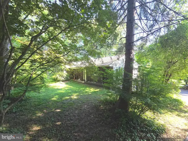 18 Conifer Ln, YORK, PA 17406