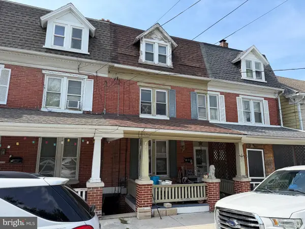 39 W Gay St, RED LION, PA 17356