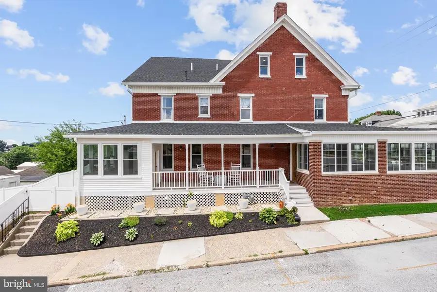 200 W High St, Red Lion, PA 17356 - #3