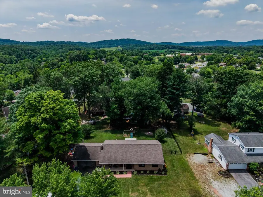 45 Mulligan Dr, Etters, PA 17319 - #3