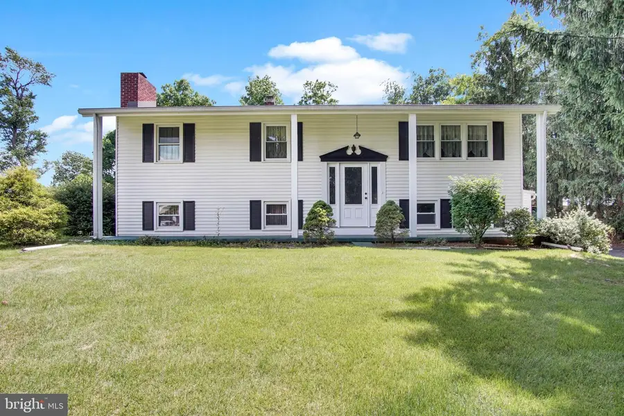 667 Diane Dr, Etters, PA 17319 - #3