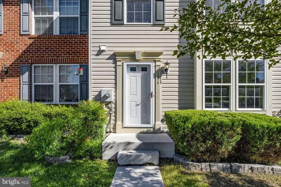 196 Ridge View Ln, Hanover, PA 17331 - #2