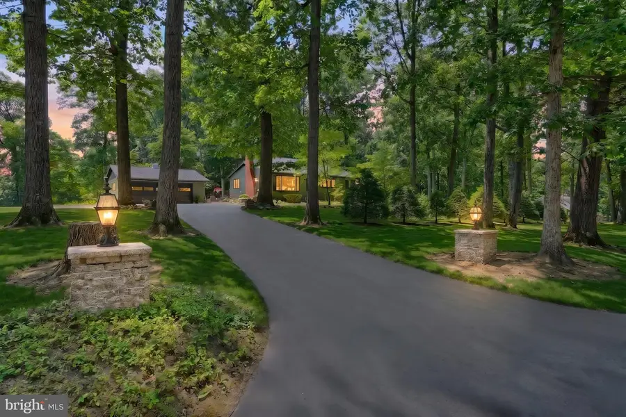 6106 E Hill Top Dr E, Spring Grove, PA 17362 - #3