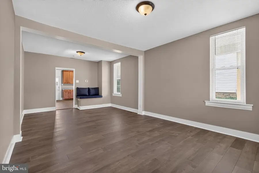 2463 S Queen St, York, PA 17402 - #3