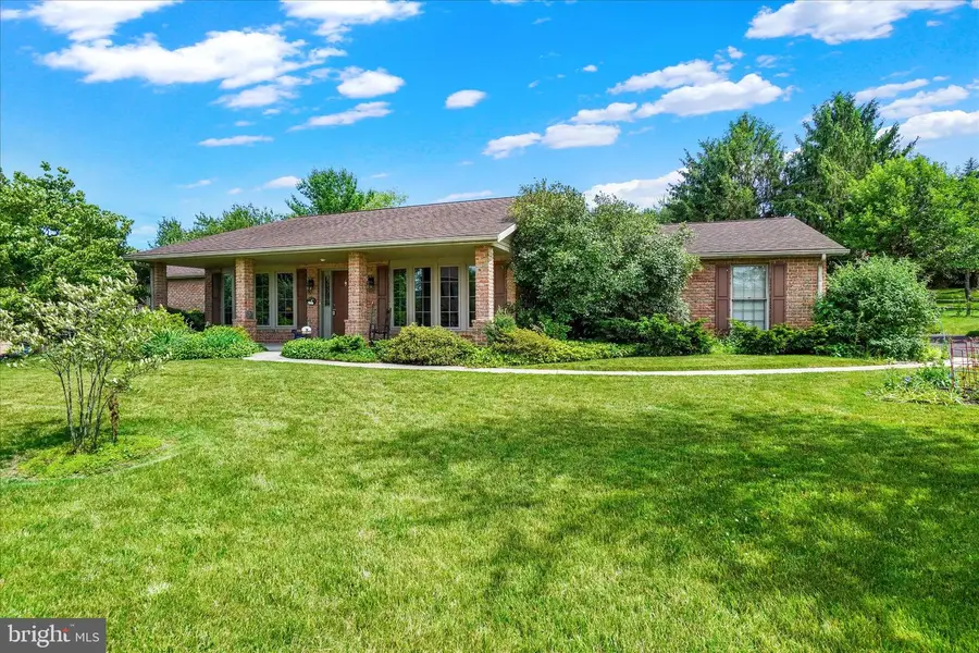 3558 Cimmeron Rd, York, PA 17402 - #2