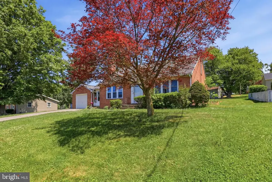 30 Hanover St, Codorus, PA 17311 - #3