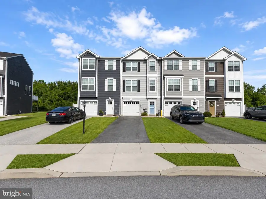 521 Charles Ave, Hanover, PA 17331 - #2