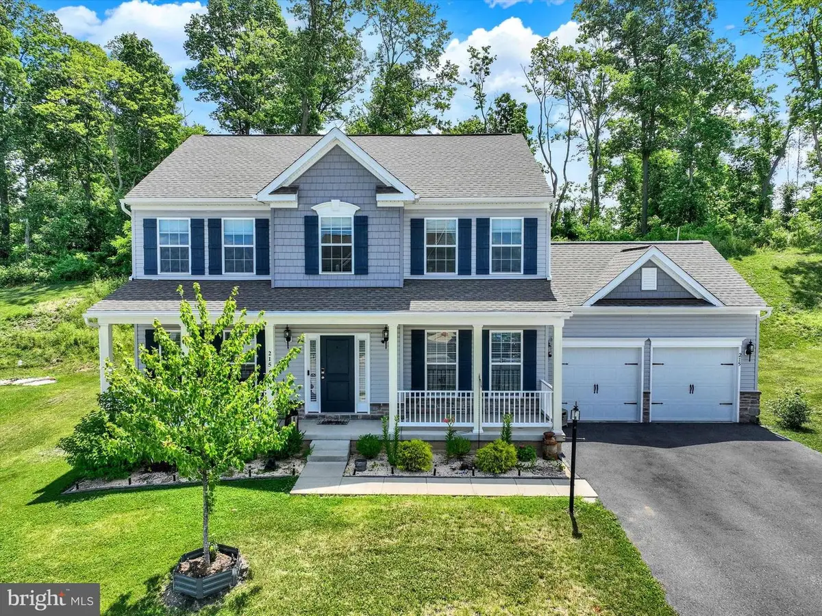 215 Thoroughbred Dr, York Haven, PA 17370 - #1