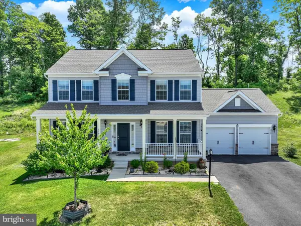215 Thoroughbred Dr, YORK HAVEN, PA 17370