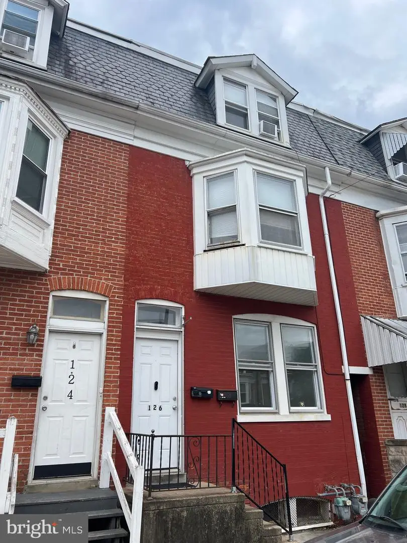 126 W Jackson St, York, PA 17401 - #1