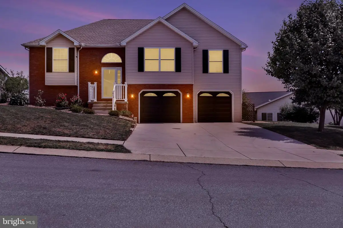 415 Clover St, Etters, PA 17319 - #1