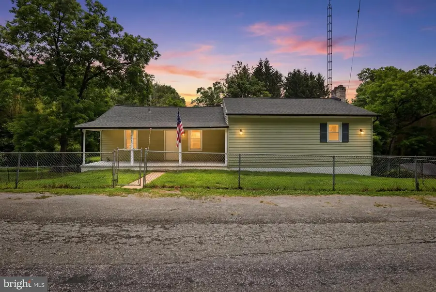 3362 Myers School Rd, Red Lion, PA 17356 - #2