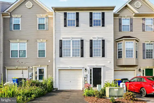 264 Country Ridge Dr, RED LION, PA 17356