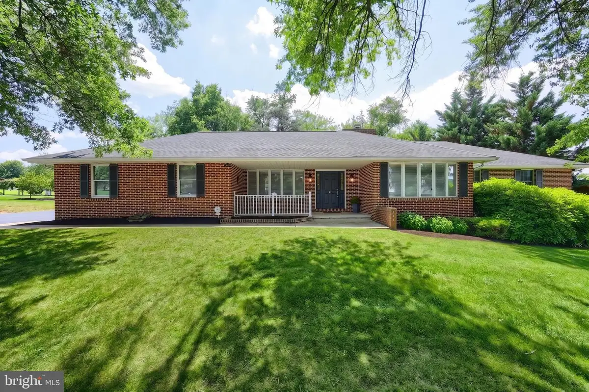 910 Shenandoah Ln, York, PA 17404 - #1