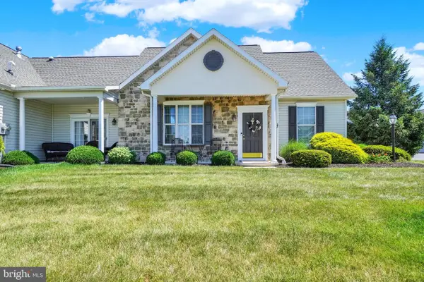 27 S Alpine Dr #22b, YORK, PA 17408
