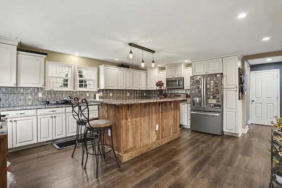 37 High Street, Stewartstown, PA 17363 - #3