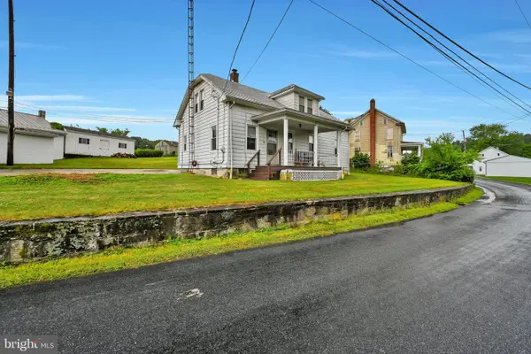 76-80 Circle Dr, RED LION, PA 17356