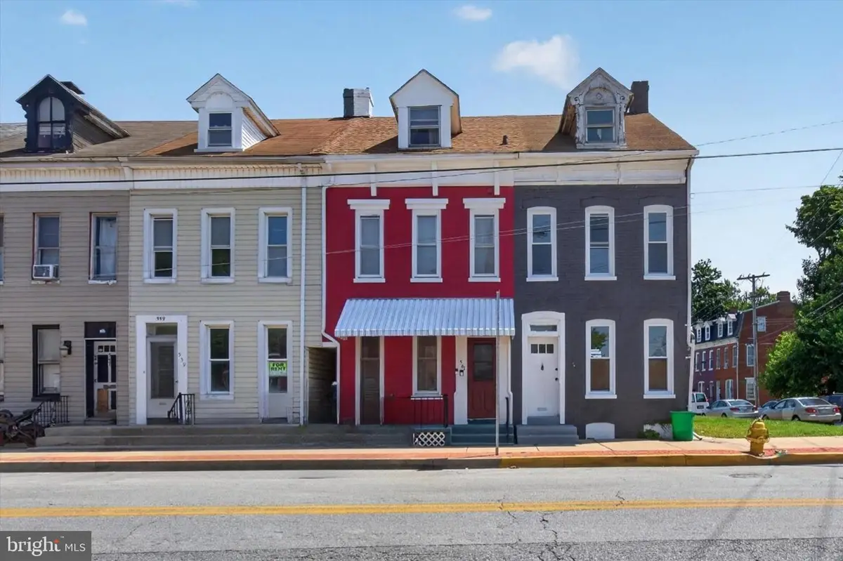 561 S Queen St, York, PA 17403 - #1