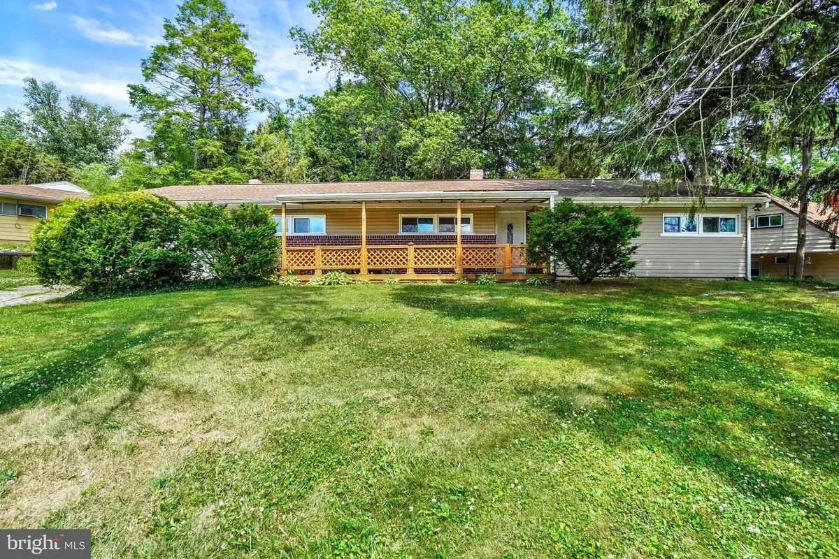 1241 Wogan Rd, York, PA 17404 - #1