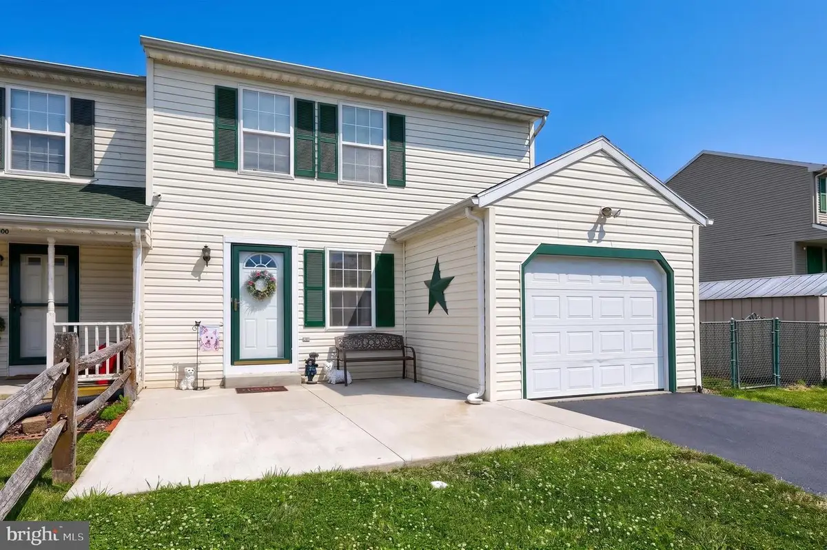 1902 Wyatt Cir, Dover, PA 17315 - #1