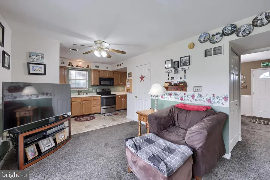 1902 Wyatt Cir, Dover, PA 17315 - #3