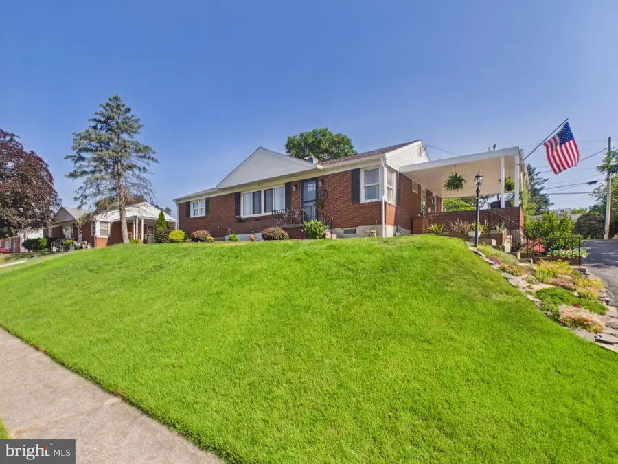 1811 Hayward Rd, York, PA 17408 - #2