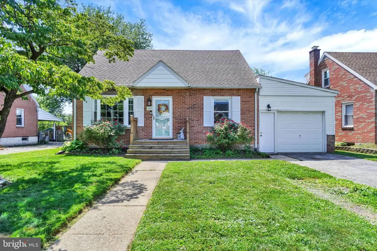 314 Pinehurst Rd, York, PA 17402 - #1