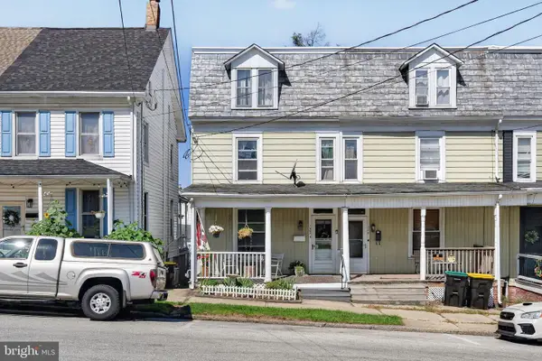 122 N Franklin St, RED LION, PA 17356