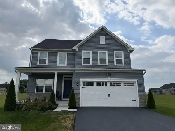 49 Winifred Dr, HANOVER, PA 17331