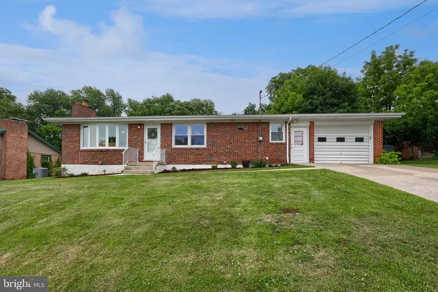 103 Oak Knoll Rd, New Cumberland, PA 17070 - #2