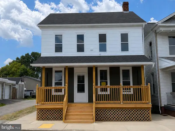 229 2nd Ave, HANOVER, PA 17331